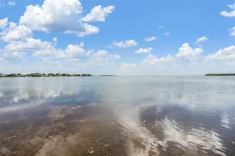 2118 Harbour Watch Drive Tarpon Springs FL 34689