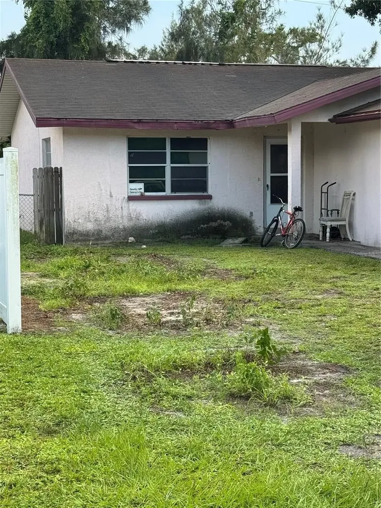 3310 68th Avenue N St Petersburg FL 33702