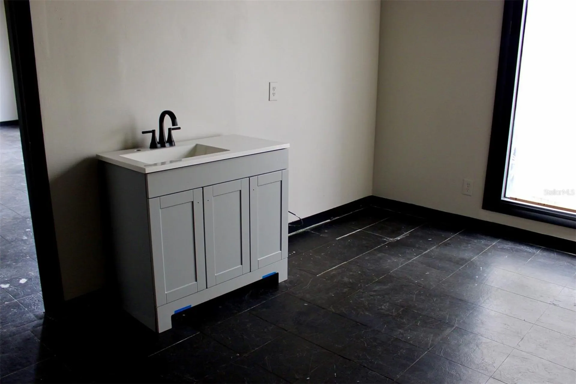 2300 S Orange Blossom Trail Orlando FL 32805