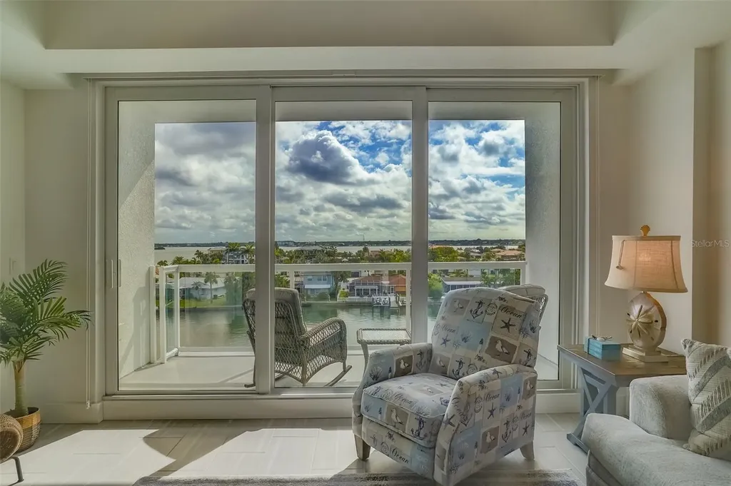 415 Island Way Clearwater FL 33767