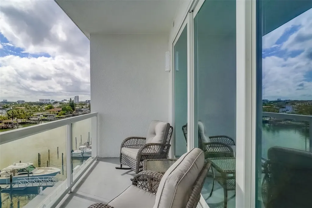 415 Island Way Clearwater FL 33767