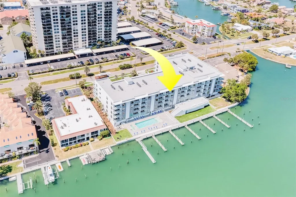 415 Island Way Clearwater FL 33767
