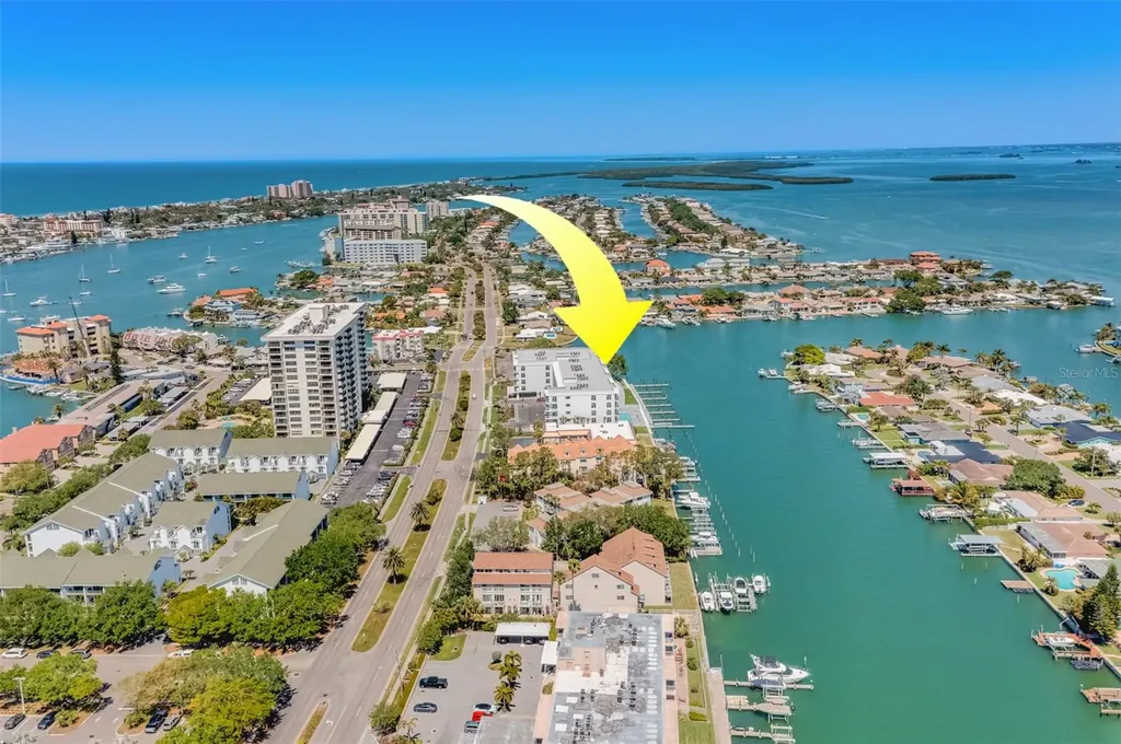 415 Island Way Clearwater FL 33767