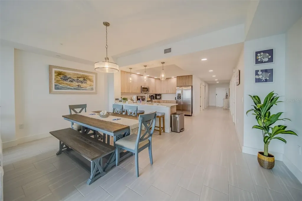 415 Island Way Clearwater FL 33767