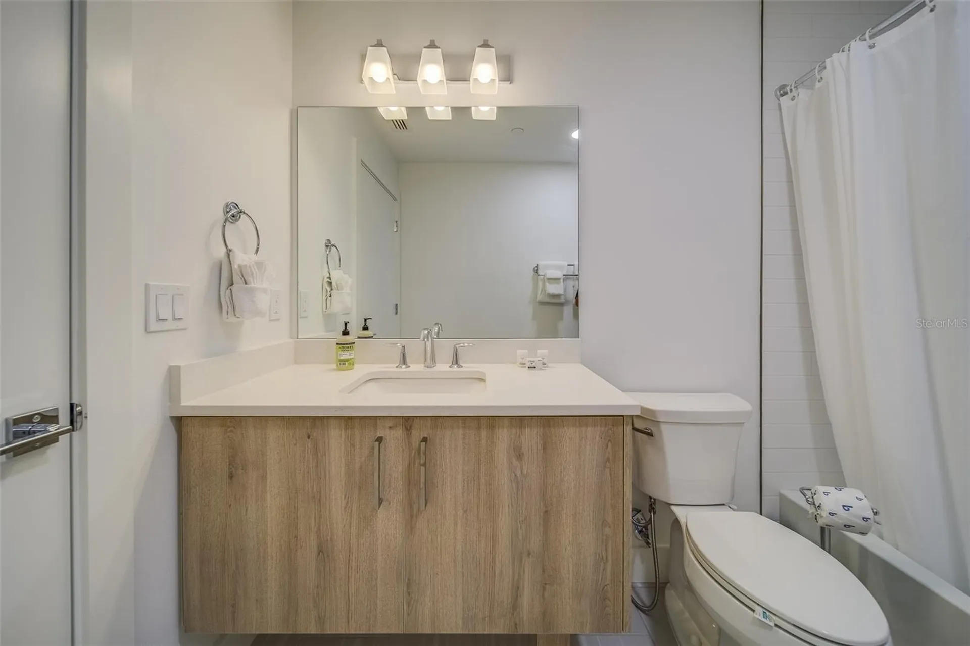415 Island Way Clearwater FL 33767