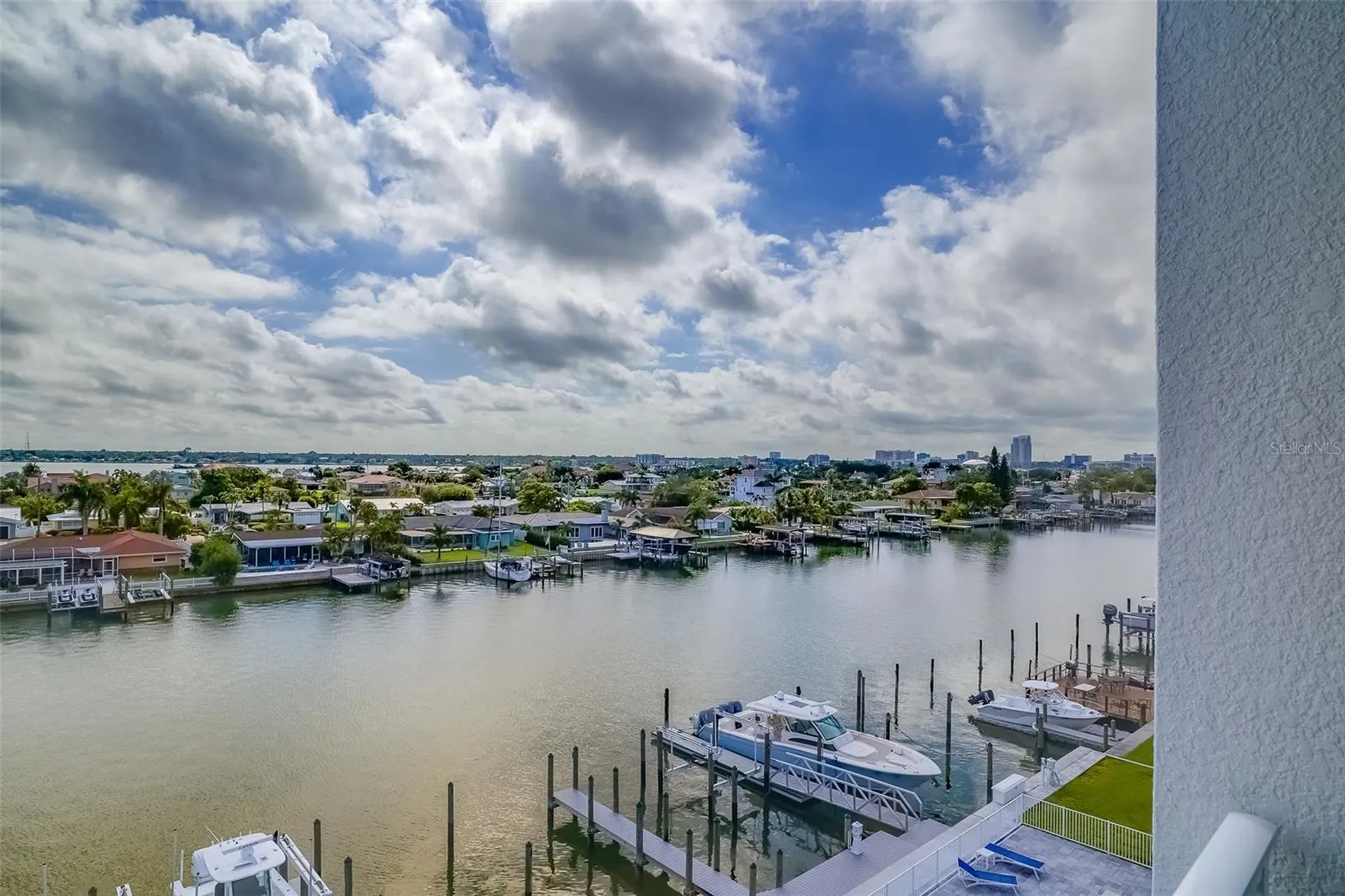 415 Island Way Clearwater FL 33767