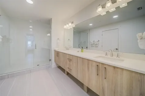 415 Island Way Clearwater FL 33767