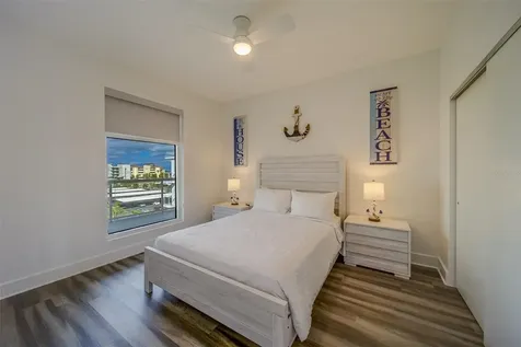 415 Island Way Clearwater FL 33767