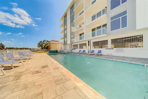 415 Island Way Clearwater FL 33767