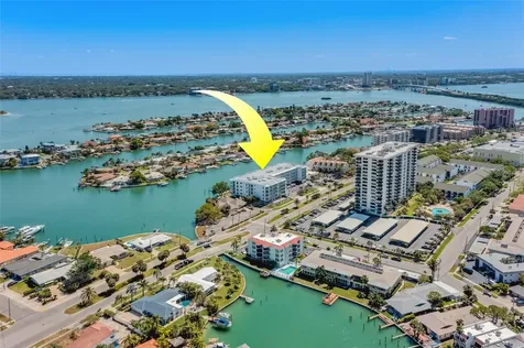 415 Island Way Clearwater FL 33767