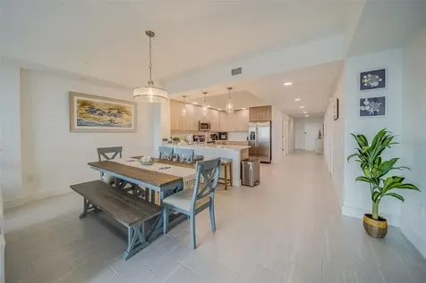 415 Island Way Clearwater FL 33767