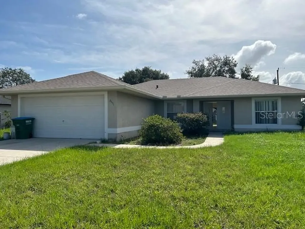 2331 Academy Avenue Deltona FL 32738