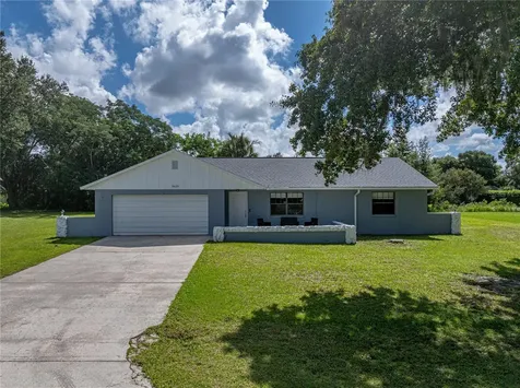 5620 Elaine Drive Zephyrhills FL 33541