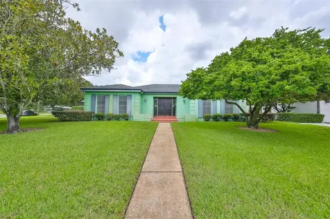 10902 Carrollwood Drive Tampa FL 33618