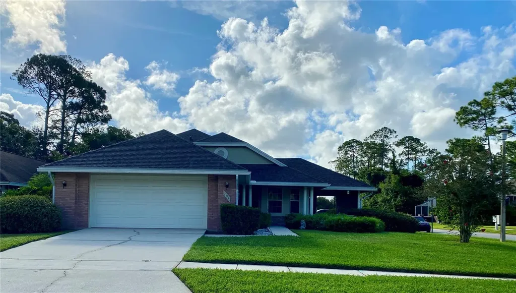101 Braeburn Circle Daytona Beach FL 32114