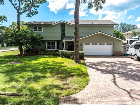9800 E Bay Street Seminole FL 33776