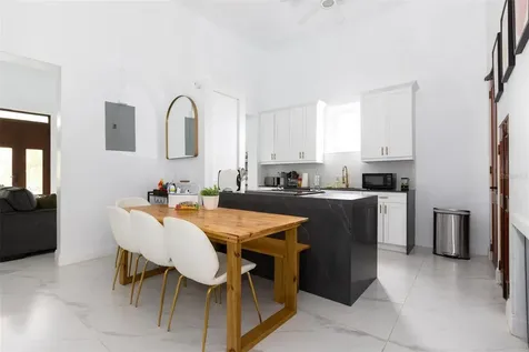 9 Calle Del Mercado San Juan PR 00901