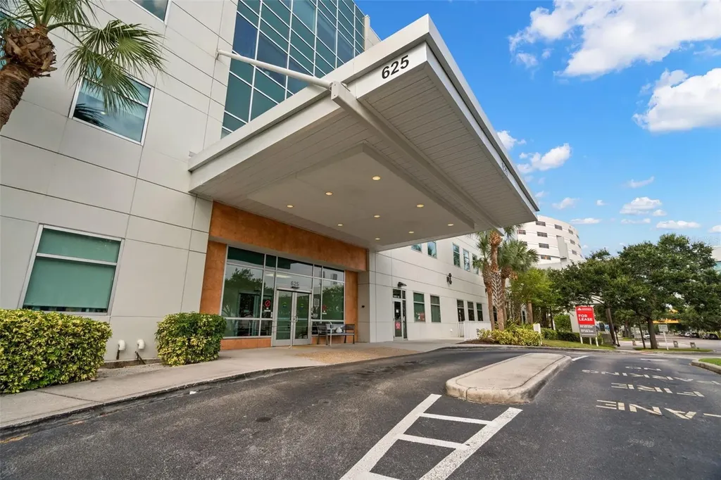 625 6th Avenue S St Petersburg FL 33701