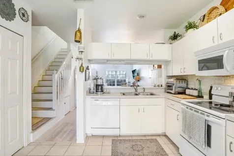 1310 Costa Mesa Drive Wesley Chapel FL 33543