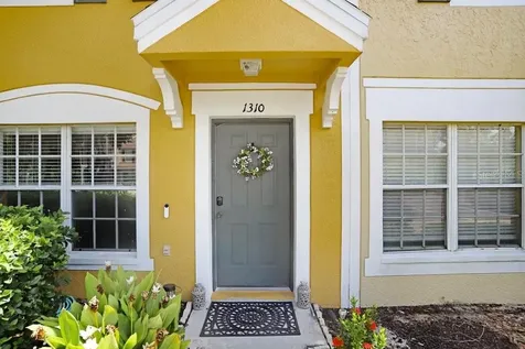 1310 Costa Mesa Drive Wesley Chapel FL 33543