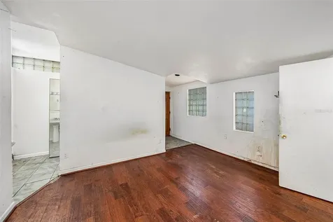 1709 W Humphrey Street Tampa FL 33604