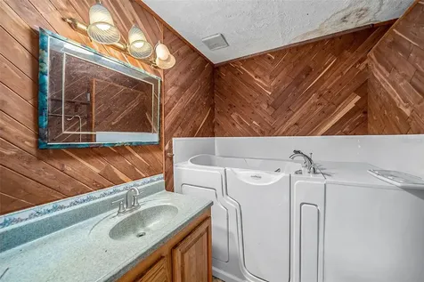 1709 W Humphrey Street Tampa FL 33604