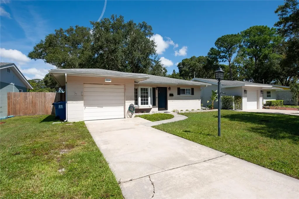 5534 Atlantic Avenue N St Petersburg FL 33703