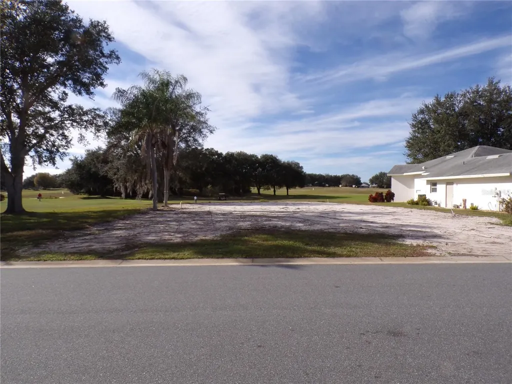 21321 Royal Street Georges Lane Leesburg FL 34748