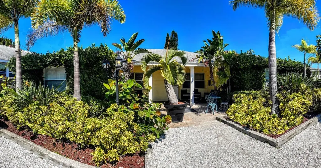 42 Somerset Street Clearwater Beach FL 33767