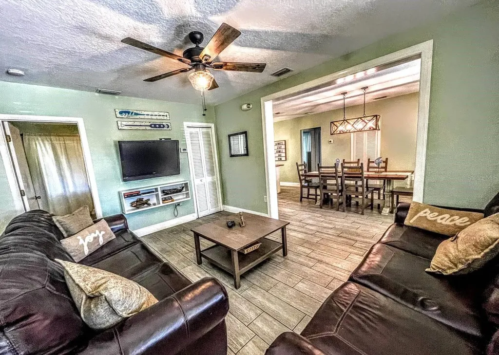 42 Somerset Street Clearwater Beach FL 33767