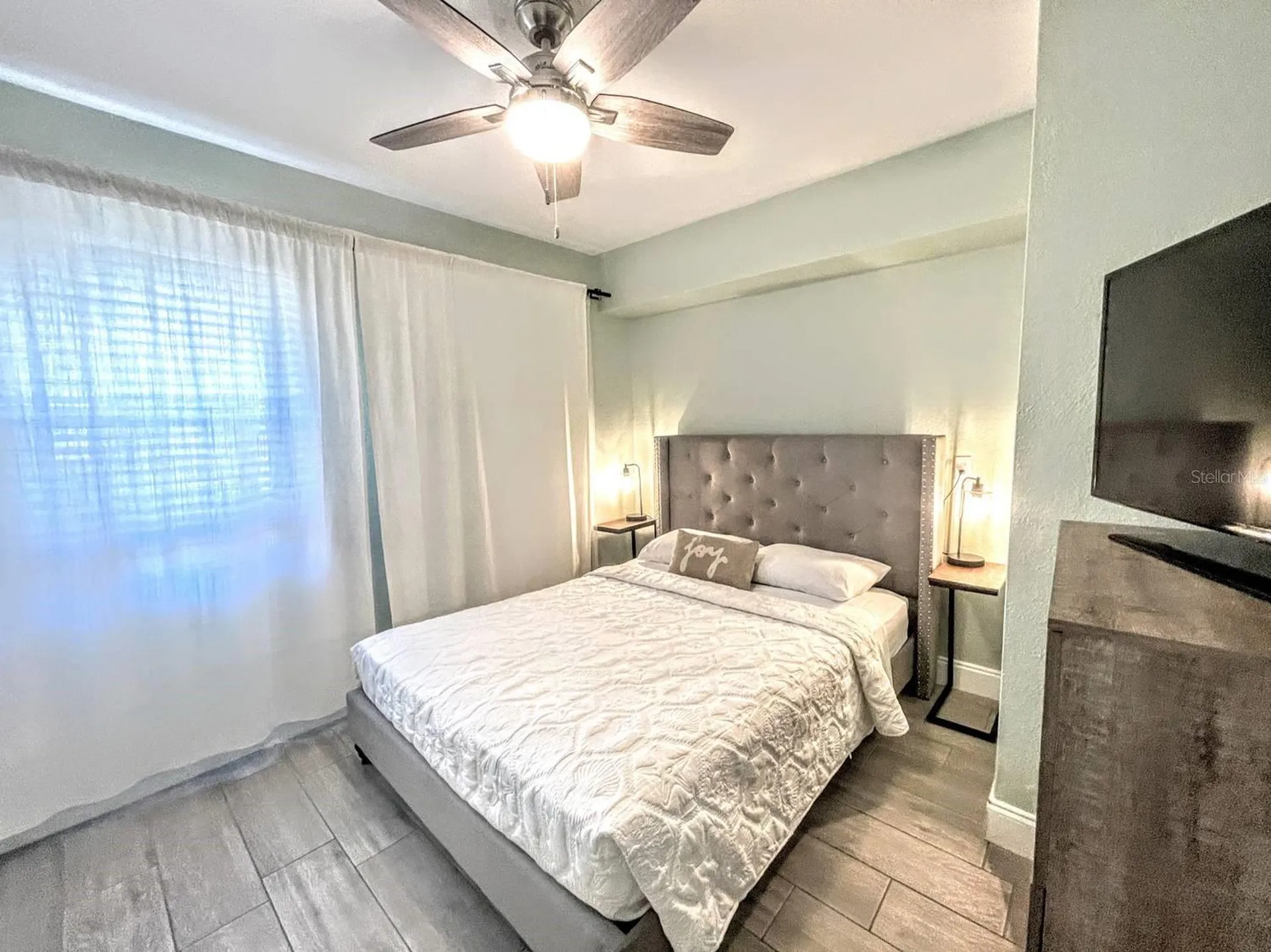 42 Somerset Street Clearwater Beach FL 33767