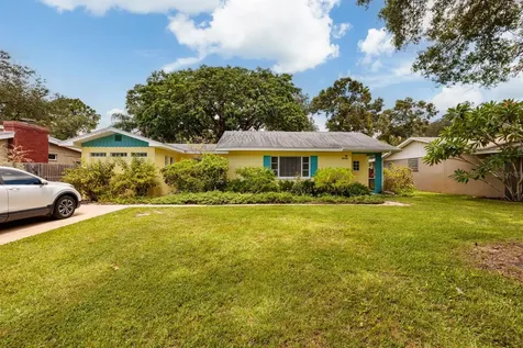6225 13th Avenue S Gulfport FL 33707