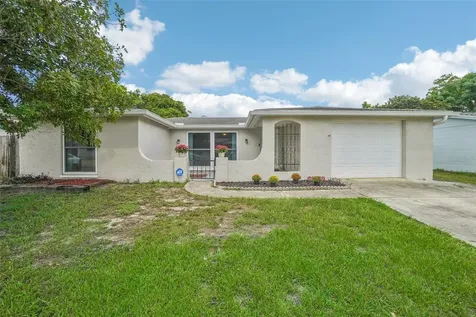 9036 Hunt Club Lane Port Richey FL 34668