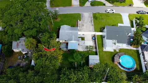 5914 13th Avenue N St Petersburg FL 33710