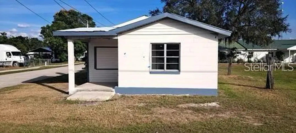 1301 S Carolina Avenue Avon Park FL 33825