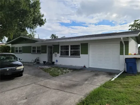 3841 Wahoo Drive SE St Petersburg FL 33705