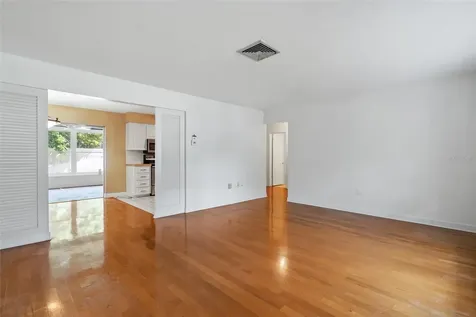 9969 56th Place N St Petersburg FL 33708