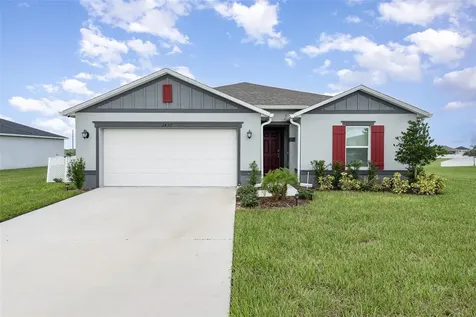 2437 Begonia Street Mascotte FL 34753