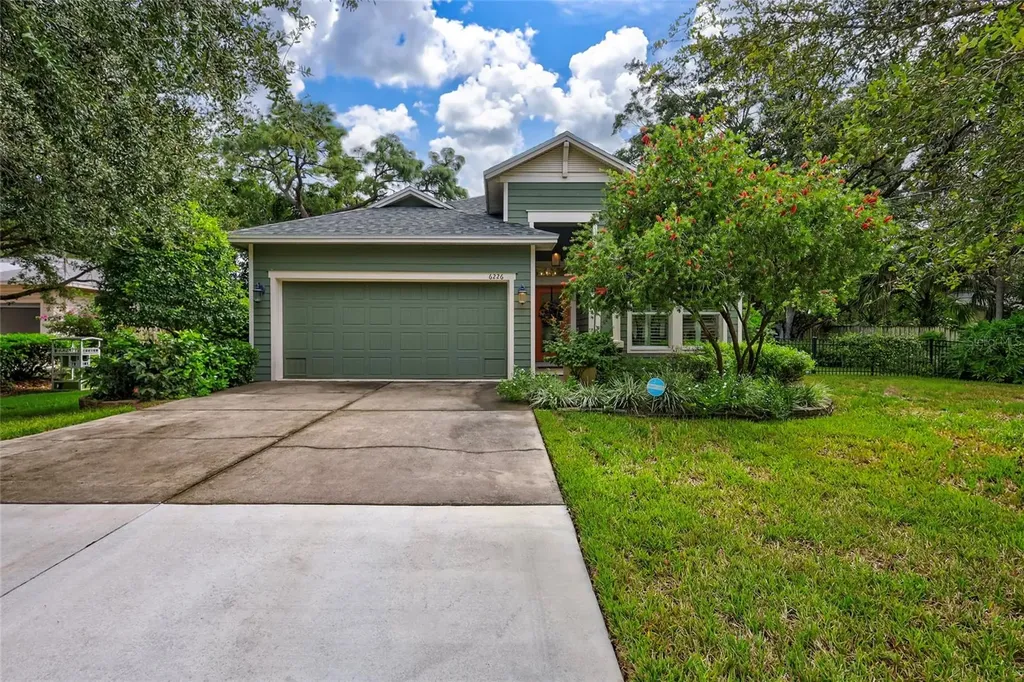 6226 W Thorpe Street Tampa FL 33611