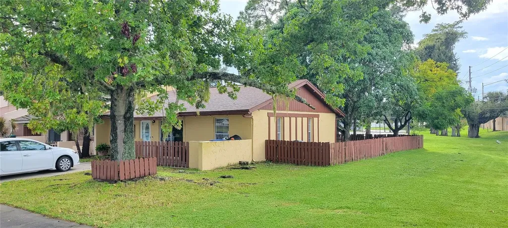 3004 Dreyfushire Boulevard Orlando FL 32822