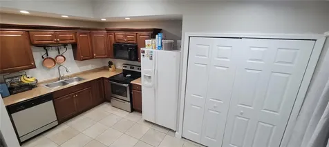3004 Dreyfushire Boulevard Orlando FL 32822