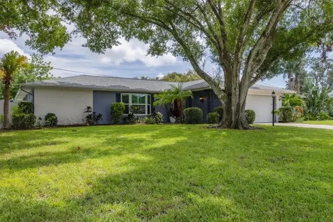 4964 Live Oak Drive Sarasota FL 34232