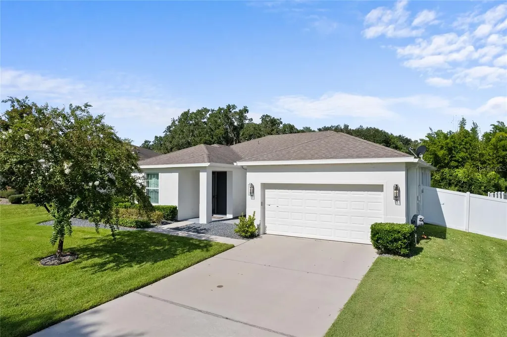 611 Lake Cove Pointe Circle Winter Garden FL 34787