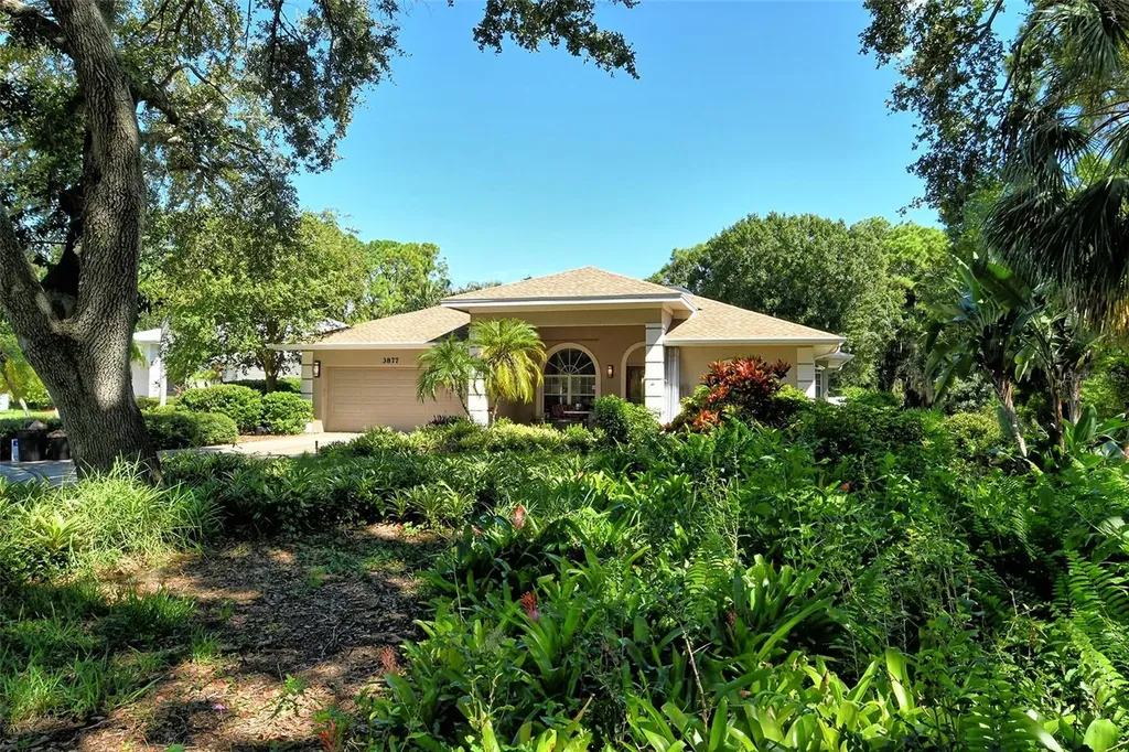 3877 Surrey Court Sarasota FL 34235