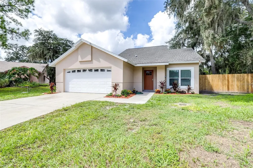 4702 Barrett Court Tampa FL 33617