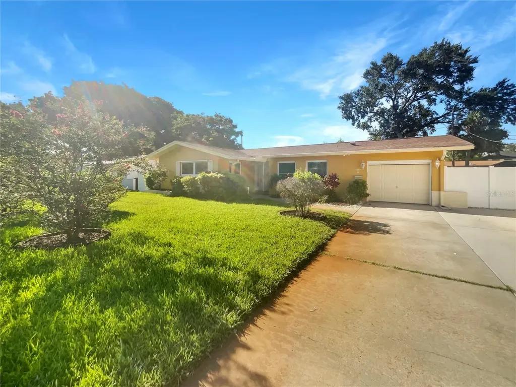 1384 63rd Terrace S St Petersburg FL 33705