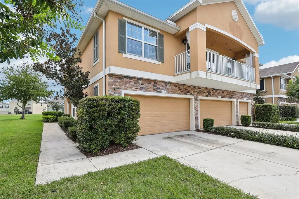 2314 Tanbark Ridge Place Plant City FL 33563