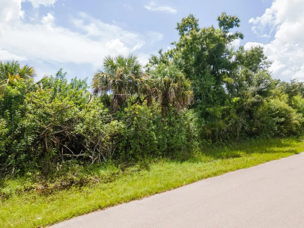 22447 Morocco Avenue Port Charlotte FL 33952