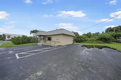 25073 Marion Avenue Punta Gorda FL 33950