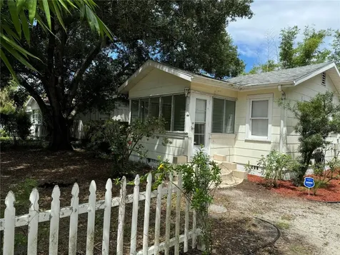 2391 10th Street Sarasota FL 34237